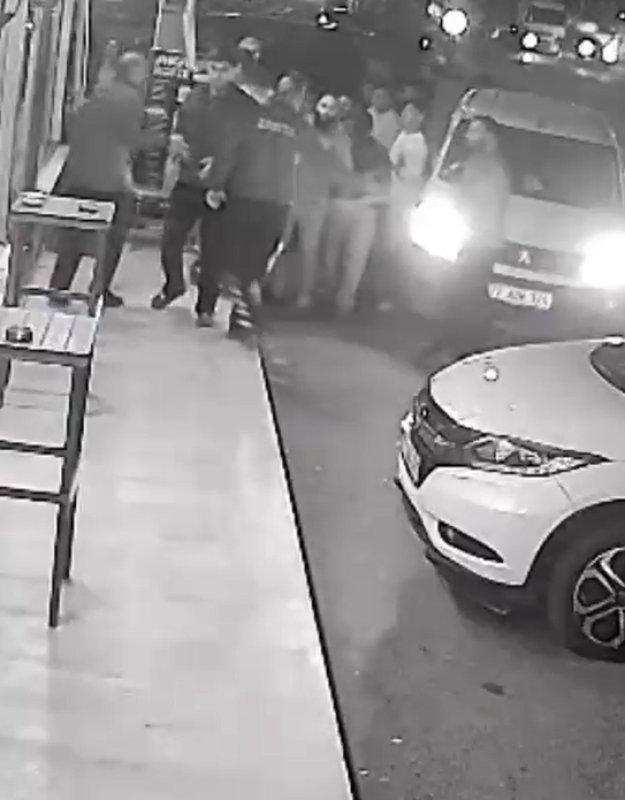 Yalova’da 6 Kişinin Yaralandığı Silahlı Kavganın Görüntüleri Ortaya Çıktı