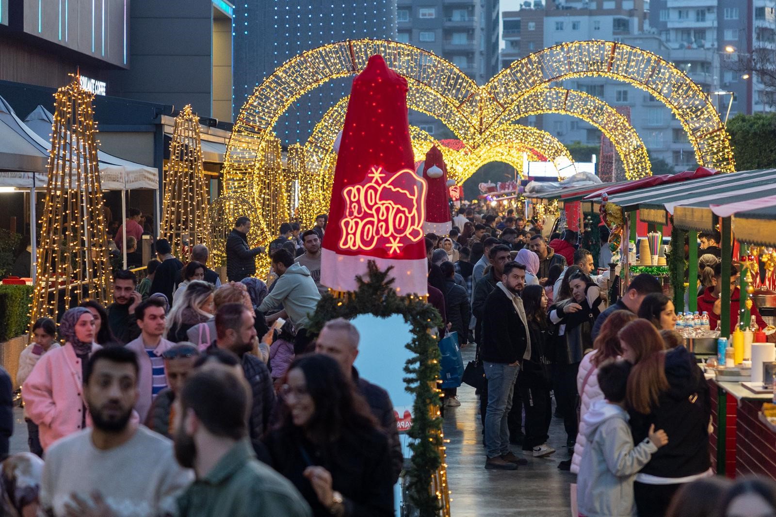 Sayapark’ta yılbaşı coşkusu tüm hızıyla devam ediyor