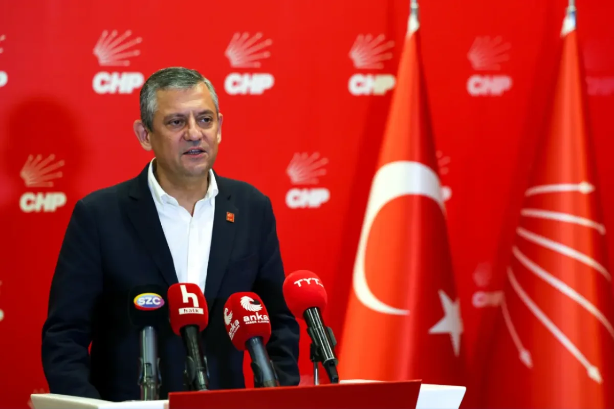 CHP Grup Başkanı Özel: "AK Parti'nin Kara Düzeninin Kötü Planına Kim Alet Olup Yol Veriyorsa Hakkımı Helal Etmiyorum"