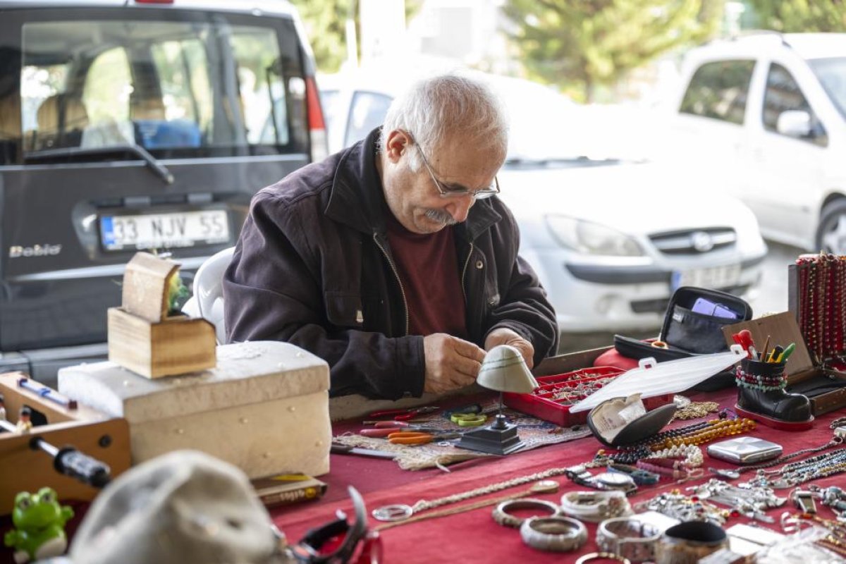 Nostalji Tutkunları, Antika Pazarında Buluşuyor