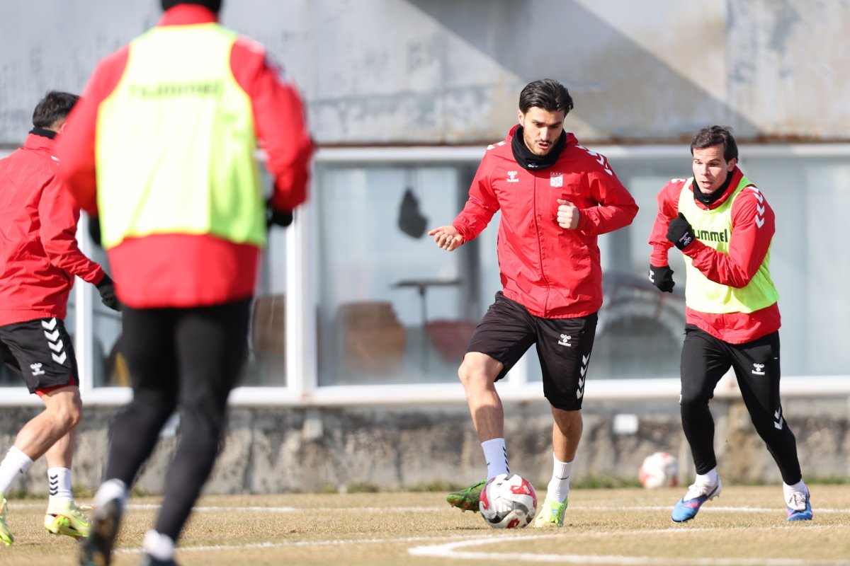 Sivasspor’da Sarıyer Hazırlıkları Sürüyor