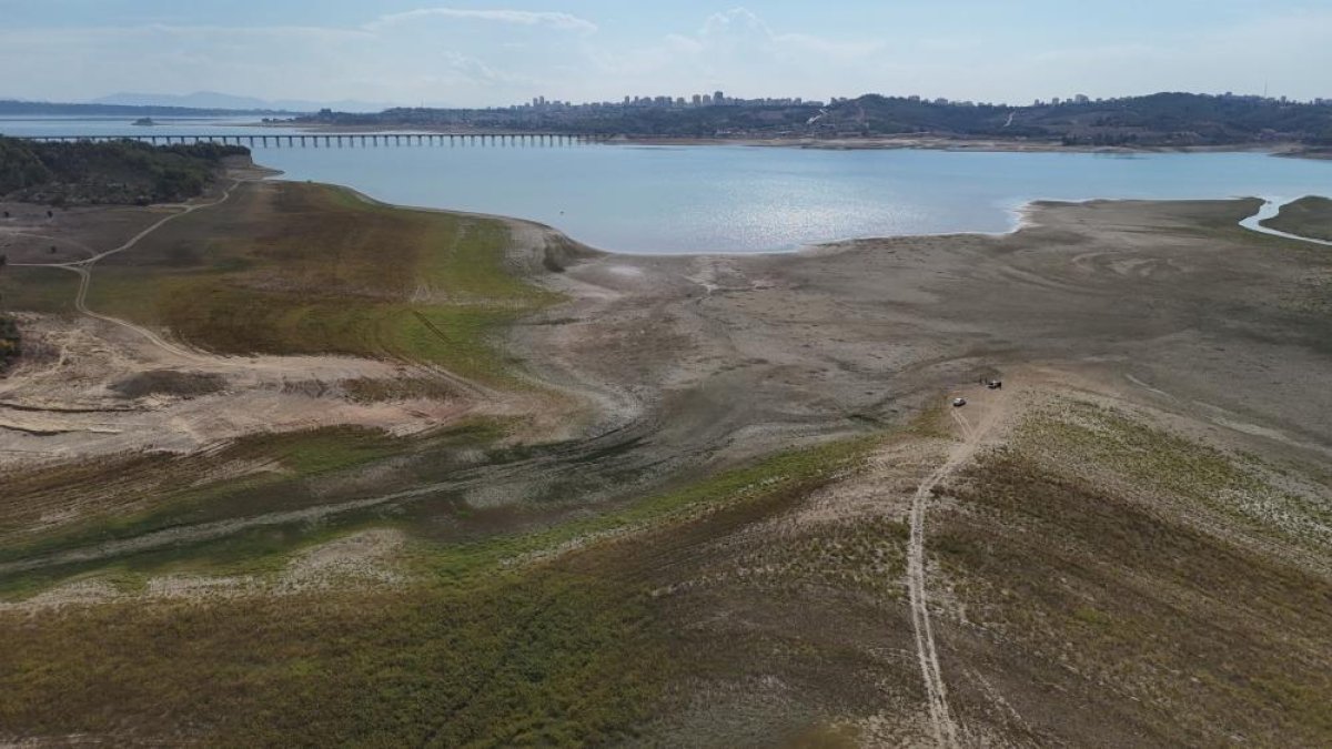 Seyhan Baraj Gölü’nde Kuraklık