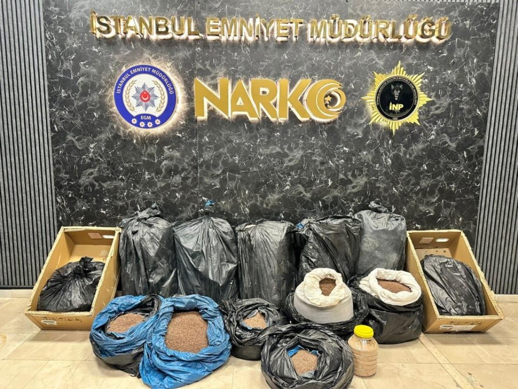 Kahveye Emdirilmiş 374 Kilo Uyuşturucu Yakalandı