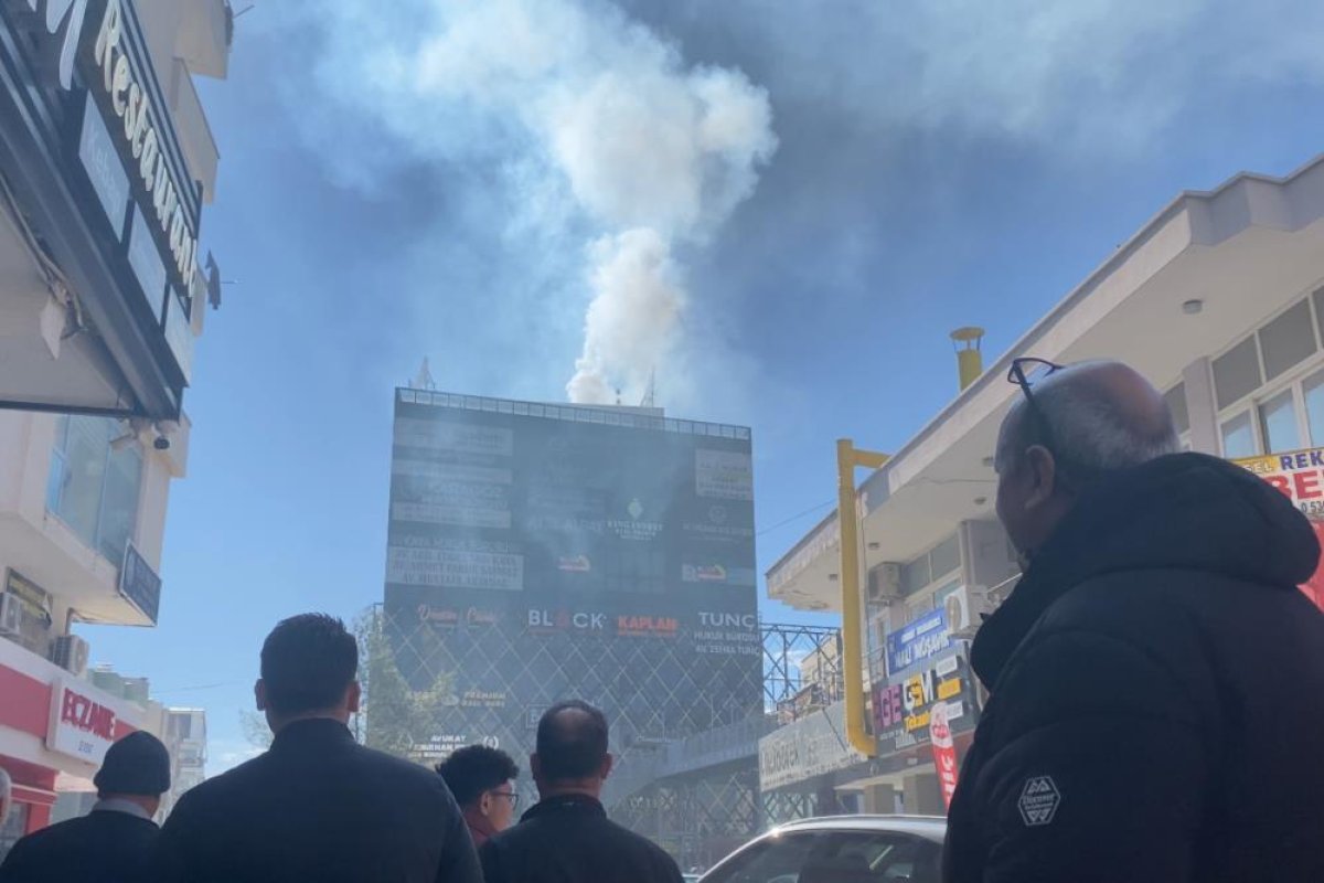 Mersin’de Baca Yangını Paniğe Neden Oldu