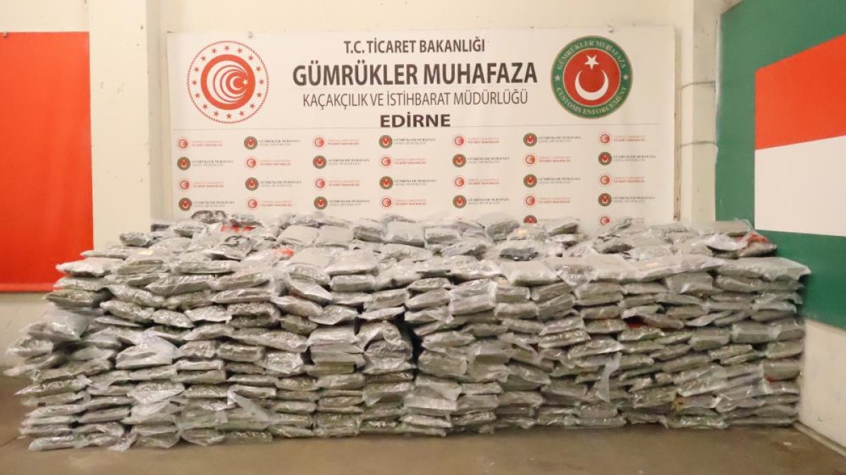 Gümrük Muhafaza’dan Uyuşturucu Operasyonu: 1,4 Ton Esrar Yakalandı
