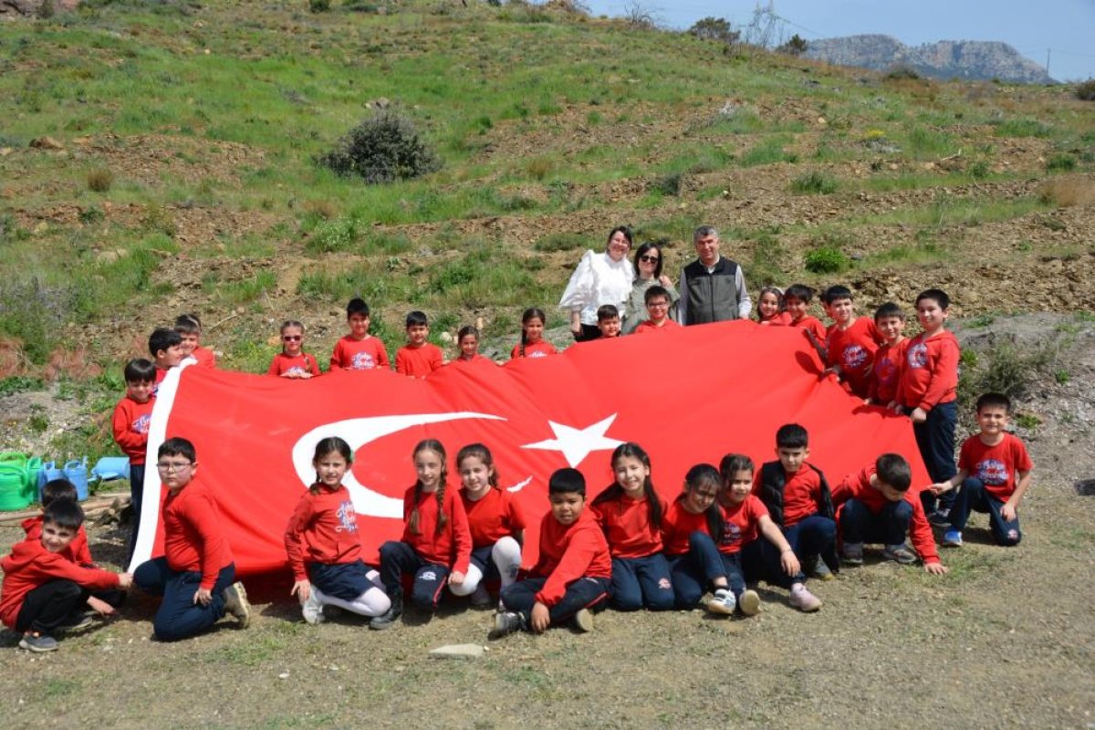 Tbmm'nin 106. Yılında 106 Fidan Toprakla Buluştu