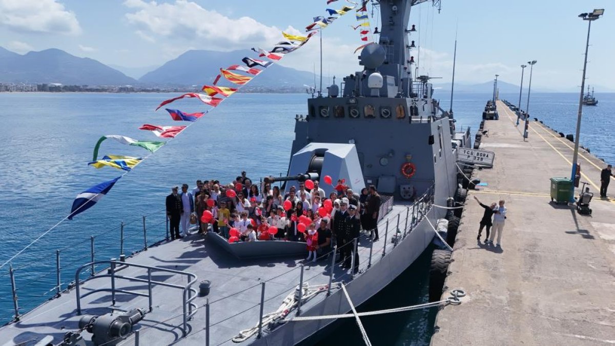 TCG BORA Alanya'da Ziyarete Açıldı