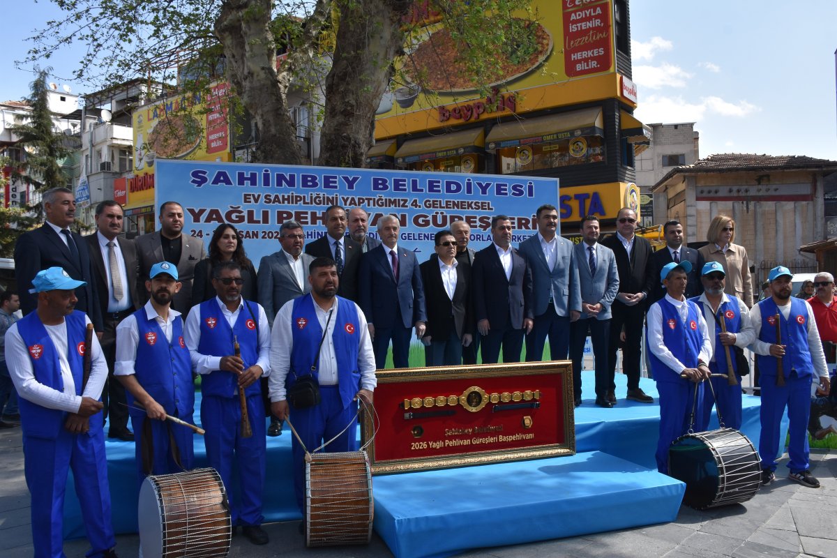 Geleneksel Yağlı Güreş Müsabakaları Gaziantep'te Kortejle Başladı