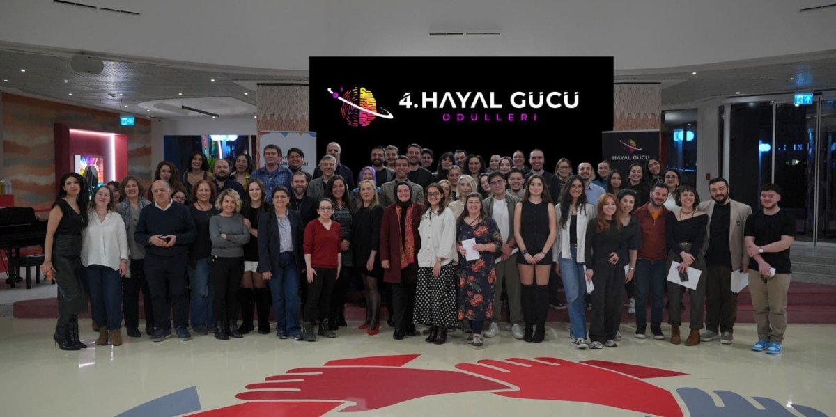 Hayallerinin Peşinden Gittiler