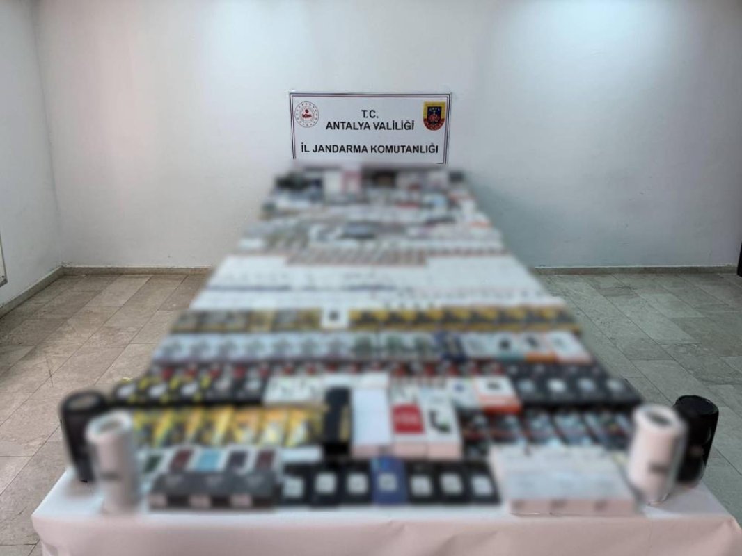 3,2 Milyon Liralık Kaçak Elektronik Ürün Ele Geçirildi