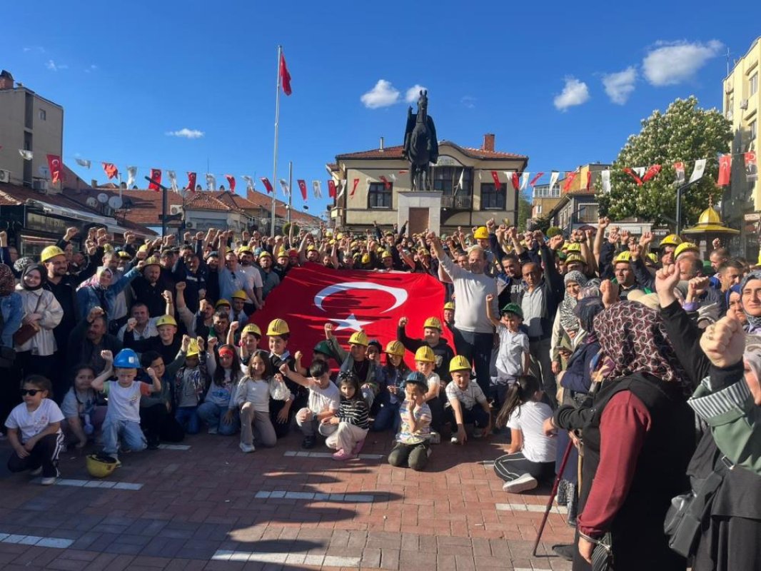 Kütahya'da Maden İşçilerinden Maaş Farkı Eylemi