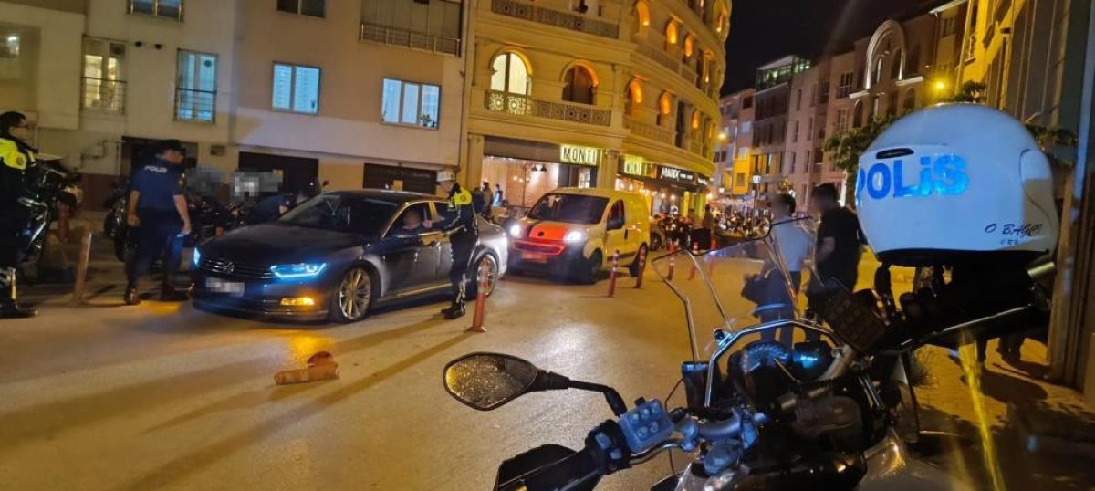 Tacize Kadar Varan Sorunların Olduğu Sokakta Polis Denetimi
