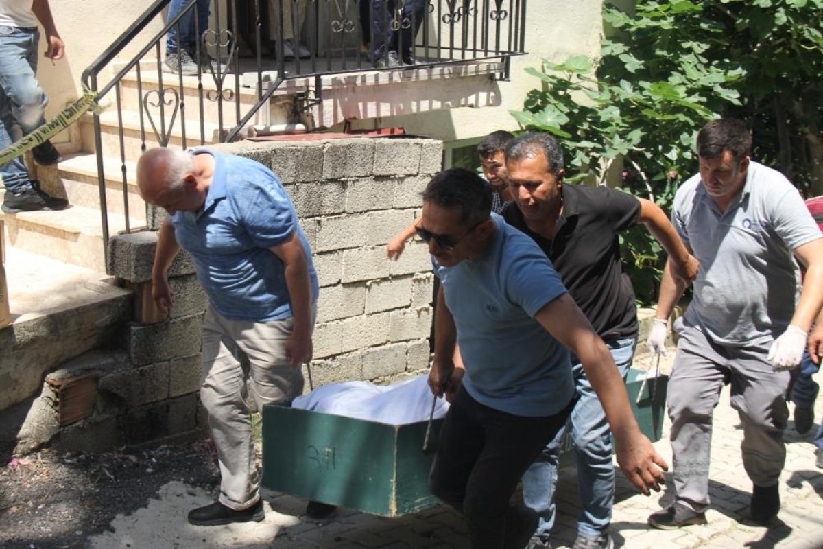 Antalya’da 41 Yaşındaki Adam Evinin Bahçesinde Ölü Bulundu