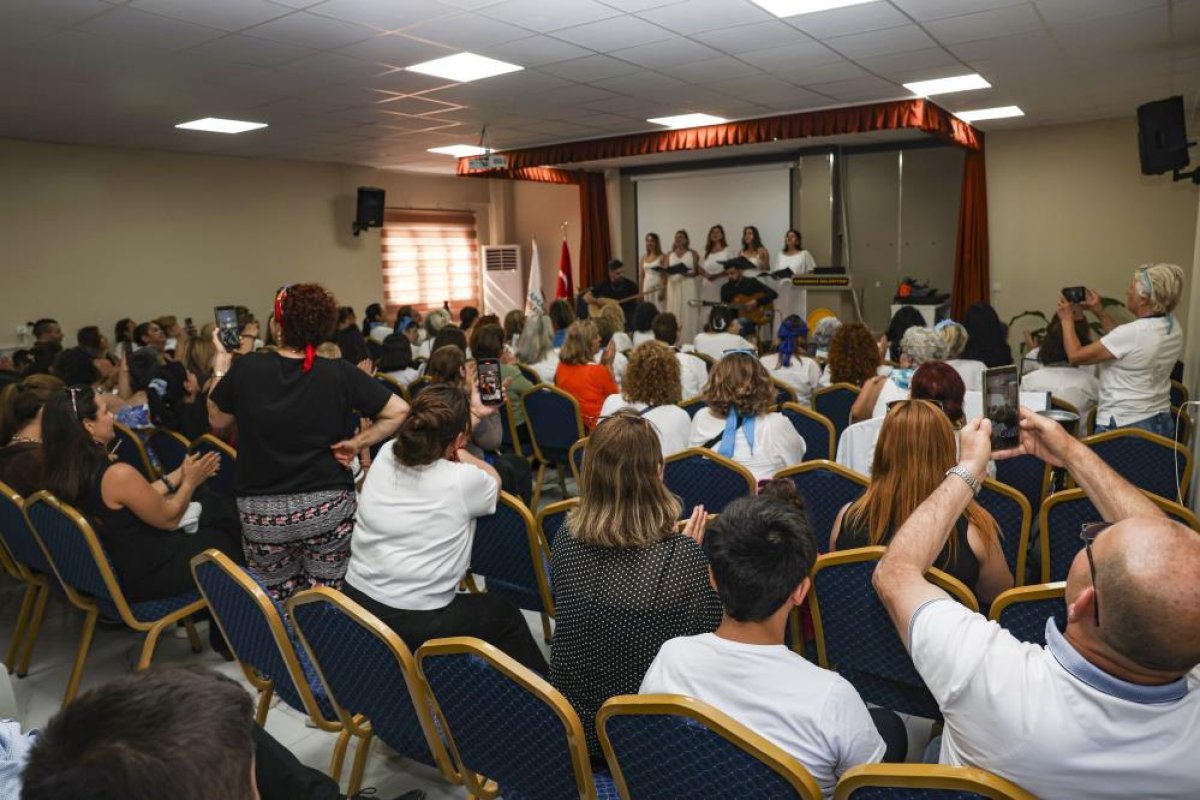 Mezitli'nin Kadınları Hatay'da Dayanışma İçin Buluştu