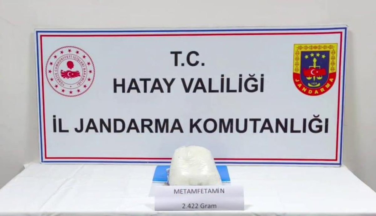 Ahırda Saman İçinde Saklı 2 Kilo Uyuşturucu Ele Geçirildi