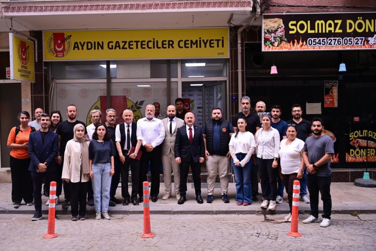 Aydın basınıyla bir araya gelen Vali Varol: 