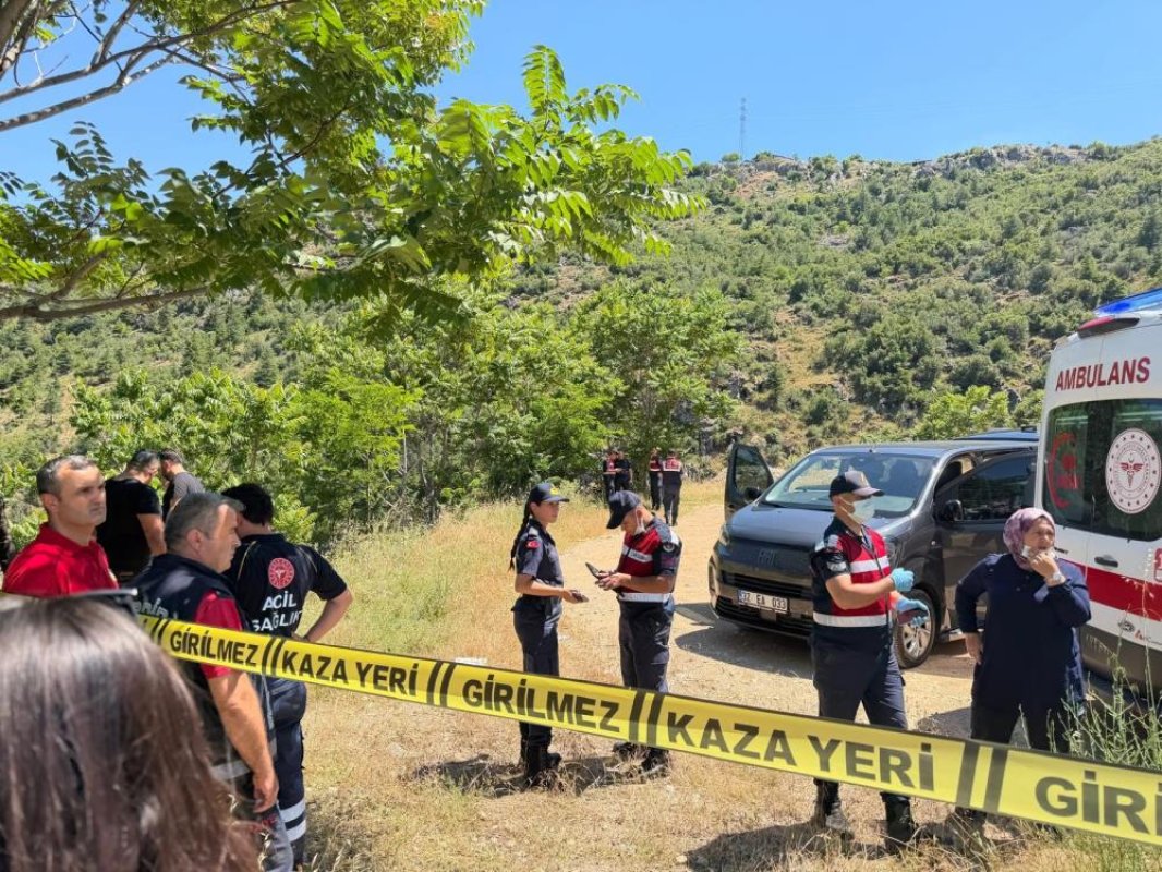 Isparta’da 2 gencin araçta ölü bulunmasıyla ilgili şüpheli bulguya ratlanmadı
