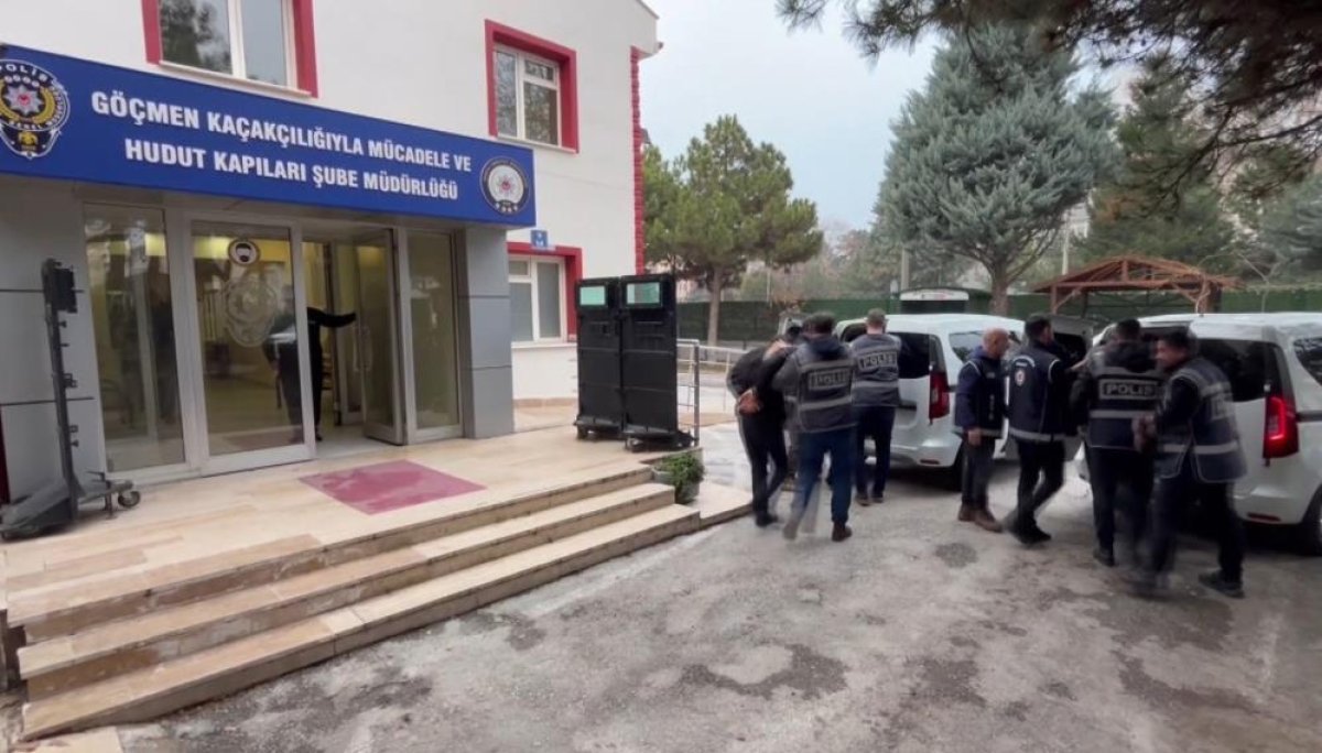 Konya merkezli göçmen kaçakçılığı operasyonunda 10 tutuklama