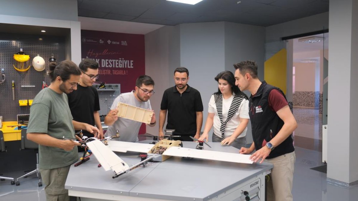 Milli Teknoloji Atölyesi'nde savunma sanayisine katkı sağlayacak projeler geliştiriliyor