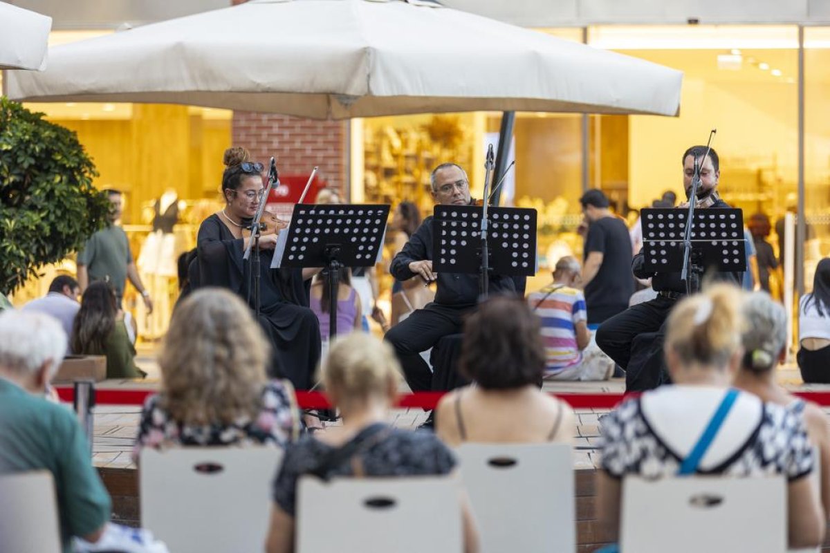 Mersin'de klasik müzik kentin dört bir yanına yayıldı