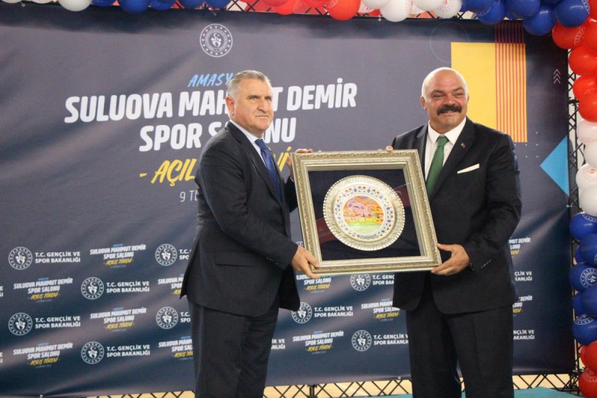 Bakan Bak: "Türkiye, NATO Zirvesi'nde tüm dünyaya gücünü gösterdi"