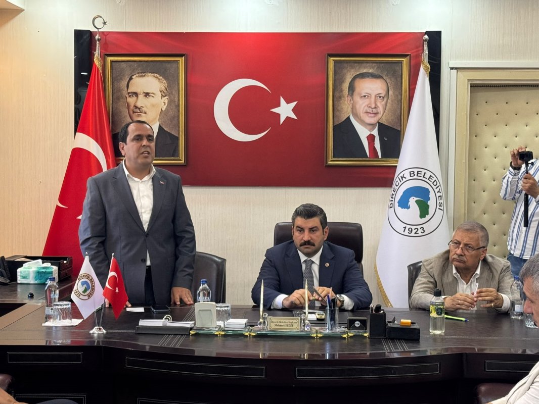 Belediye başkanı vekillerden hizmet için destek istedi
