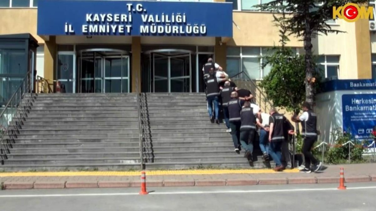 Yapay zekalı sınav sahteciliğine 6 ilde operasyon: 20 gözaltı