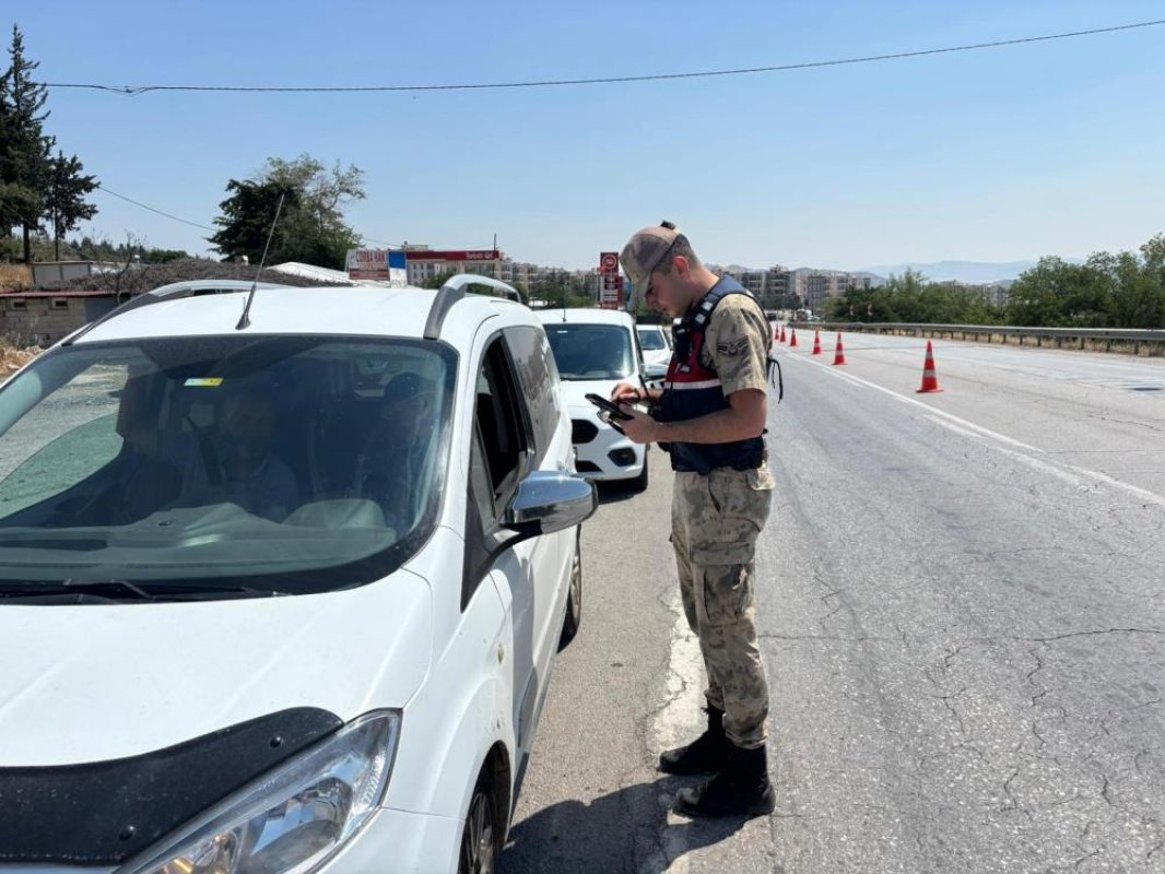 Gaziantep'te 25 aranan şahıs yakalandı