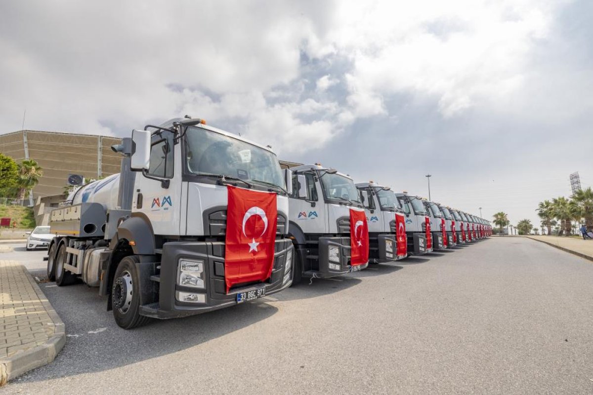 Mersin Büyükşehir Belediyesi araç filosunu güçlendiriyor
