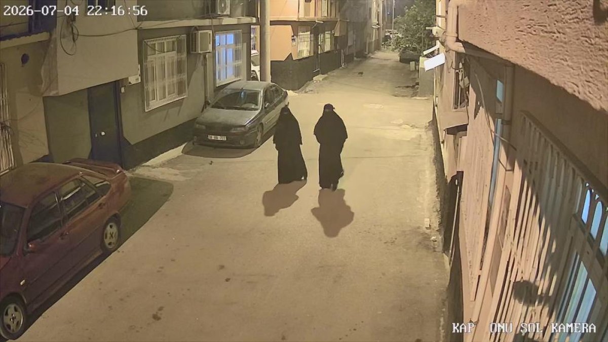 Çarşaf giyip keşif yaptılar, 40 dakikada servet çaldılar
