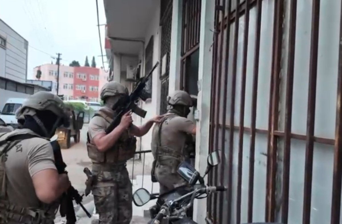 Mersin'de uyuşturucu kullanıcılarına şafak operasyonu: 42 gözaltı