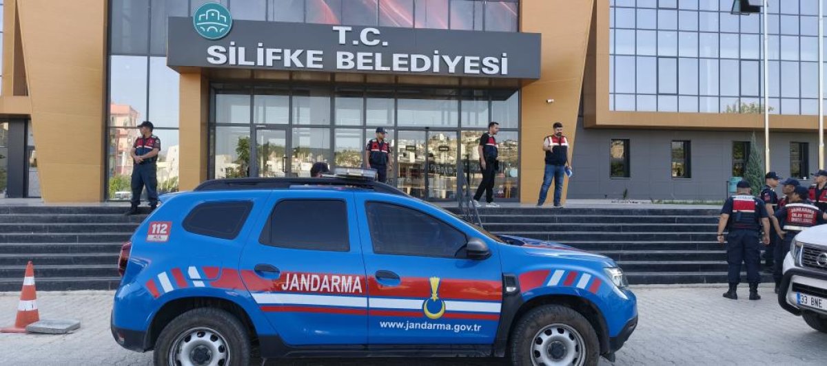 Silifke Belediyesi'ne yönelik soruşturmada tutuklu sayısı 11'e yükseldi