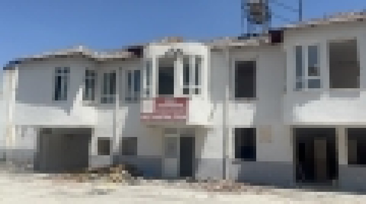 71 yıllık Gazi Atatürk Stadyumu'nda yıkım başladı, hatıralar hafızalarda kaldı