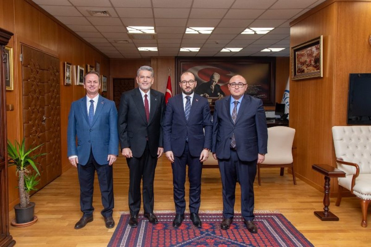 Gülnar Belediye Başkanı Fatih Önge Ankara'ya Taleplerini Dosyalarla İletti