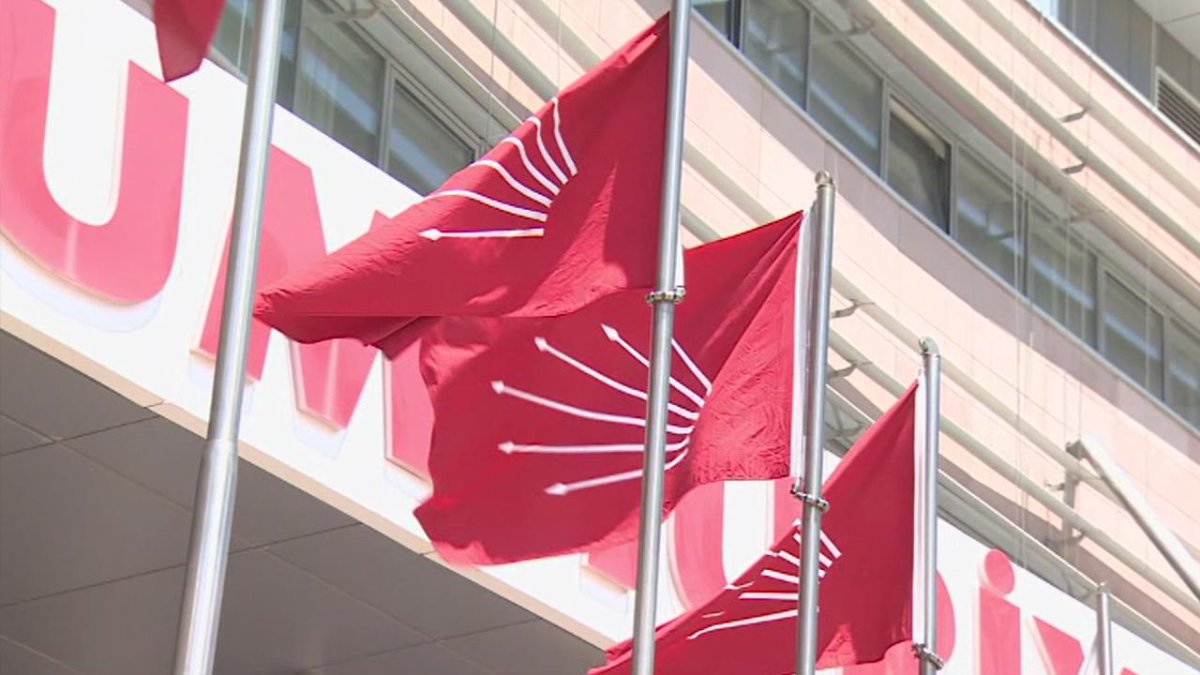 CHP'nin Antalya Ve Kayseri İl Başkanları Görevden Alındı