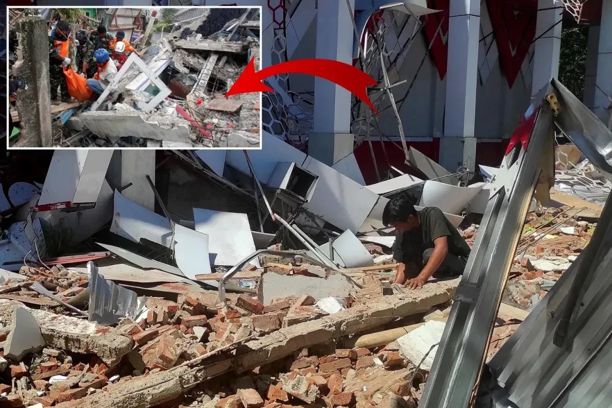 Endonezya'da 7,4 Büyüklüğünde Deprem