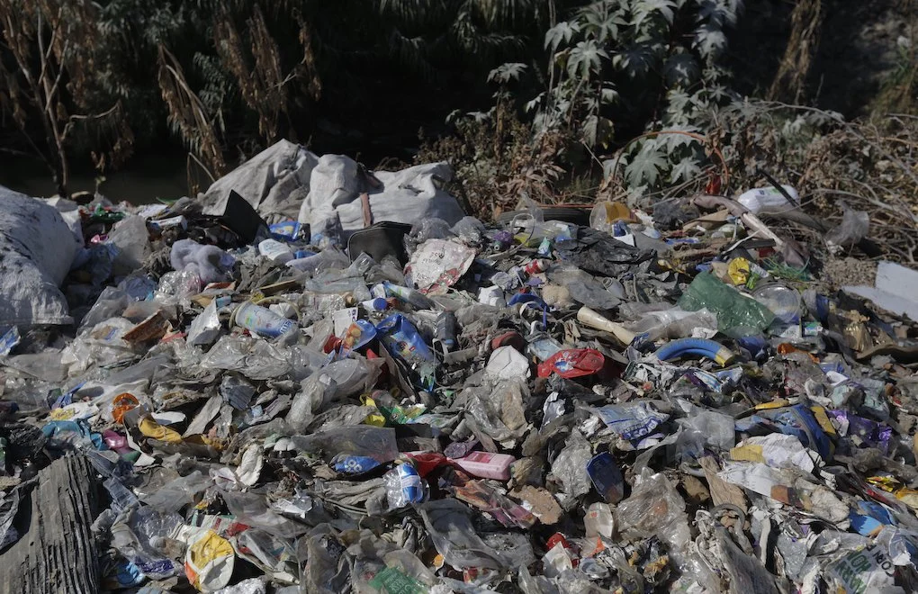 Türkiye’nin Plastik Atık Gerçeği: Avrupa’nın Çöpü Adana’ya Akıyor