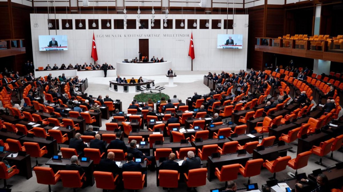 TBMM'de Sandalye Dağılımı Değişti